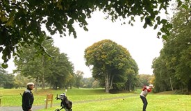 Präsident David beim Abschlag